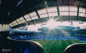 没点球！迈阿密禁区内头球顶到对方手臂裁判未吹罚，苏牙抱怨染黄